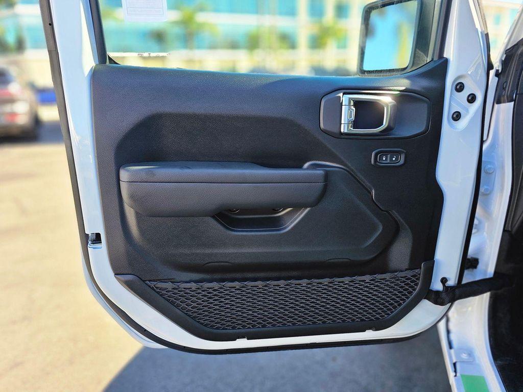 new 2026 Jeep Wrangler car, priced at $32,595