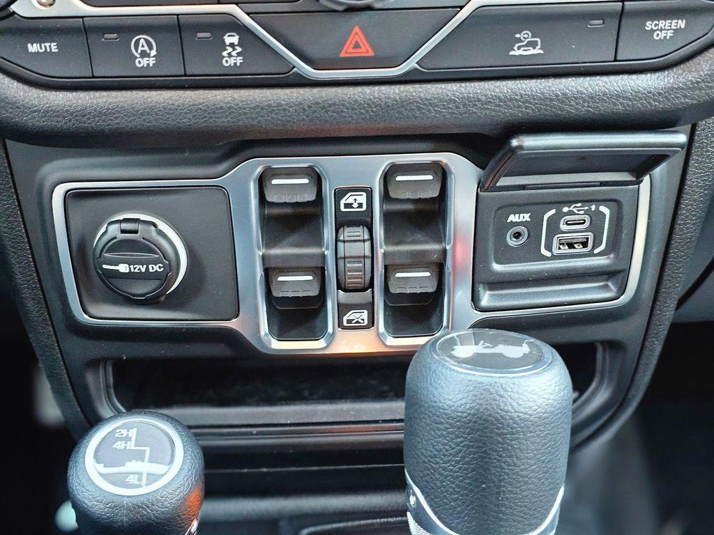 new 2026 Jeep Wrangler car, priced at $32,595