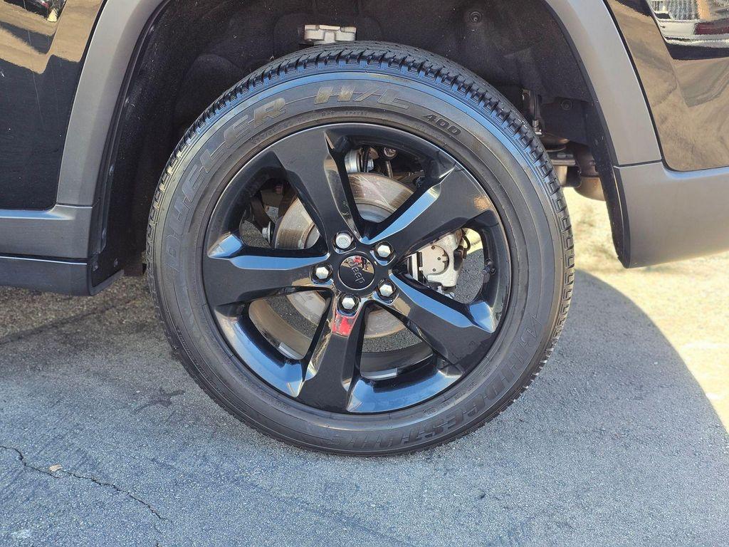 used 2023 Jeep Grand Cherokee car