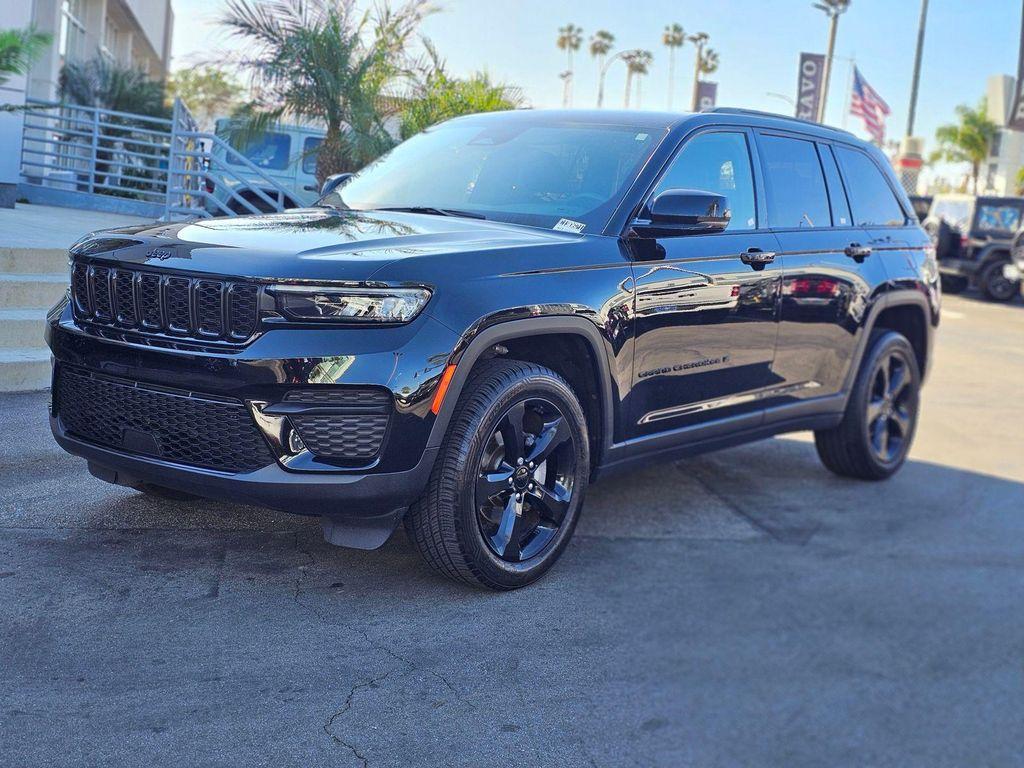 used 2023 Jeep Grand Cherokee car