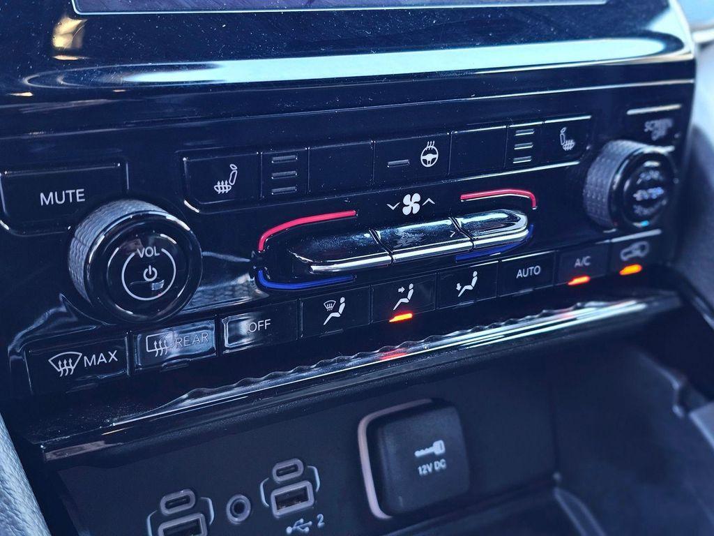 used 2023 Jeep Grand Cherokee car