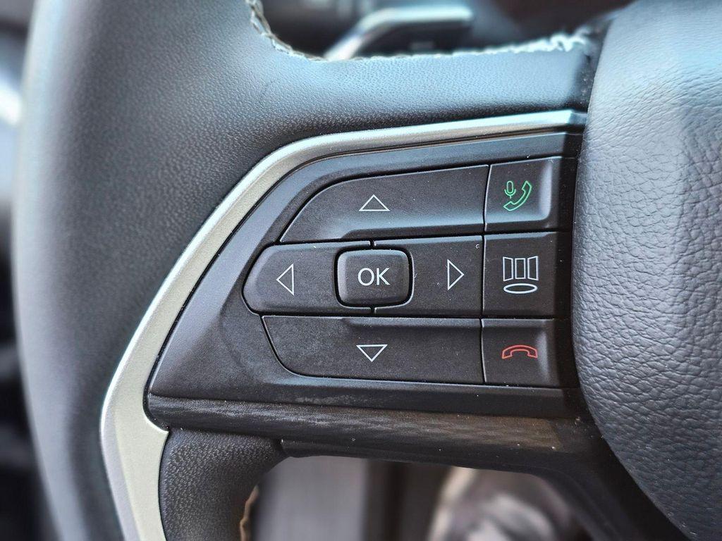 used 2023 Jeep Grand Cherokee car