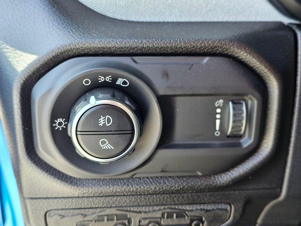 new 2026 Jeep Gladiator car, priced at $40,190