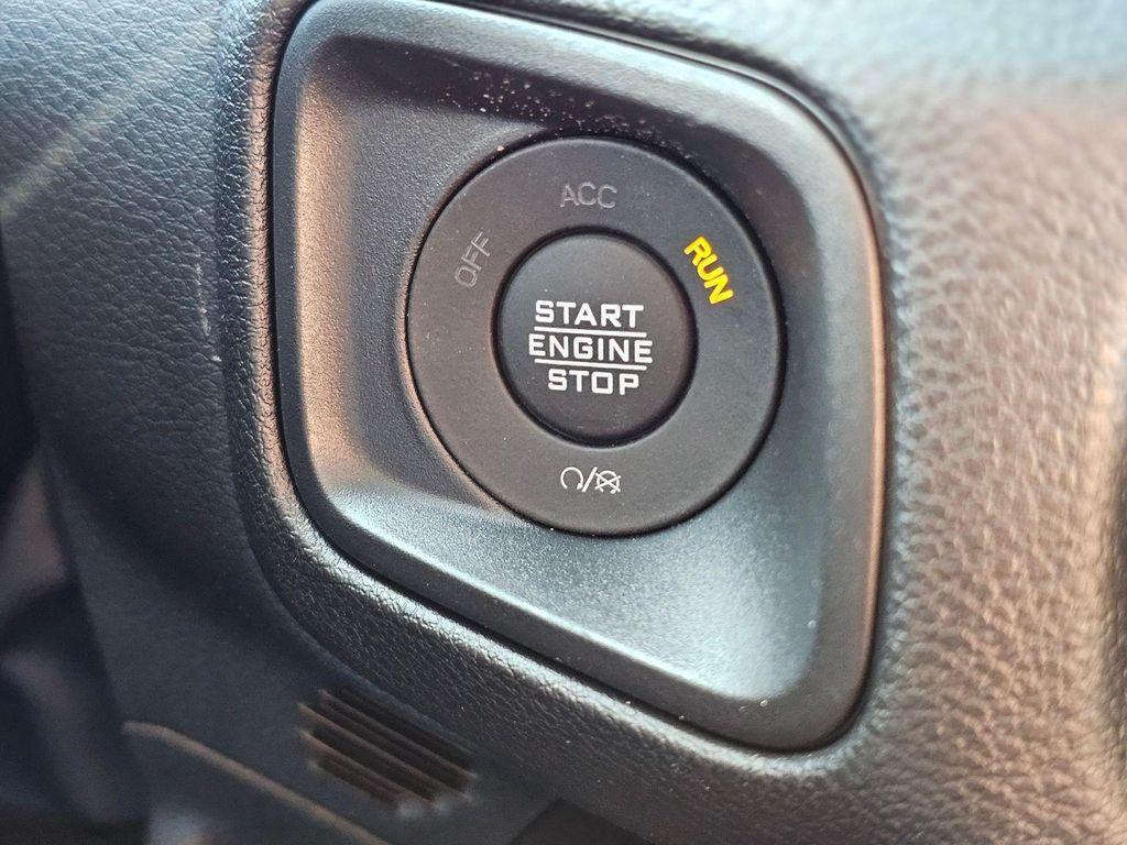 new 2026 Jeep Gladiator car, priced at $40,190