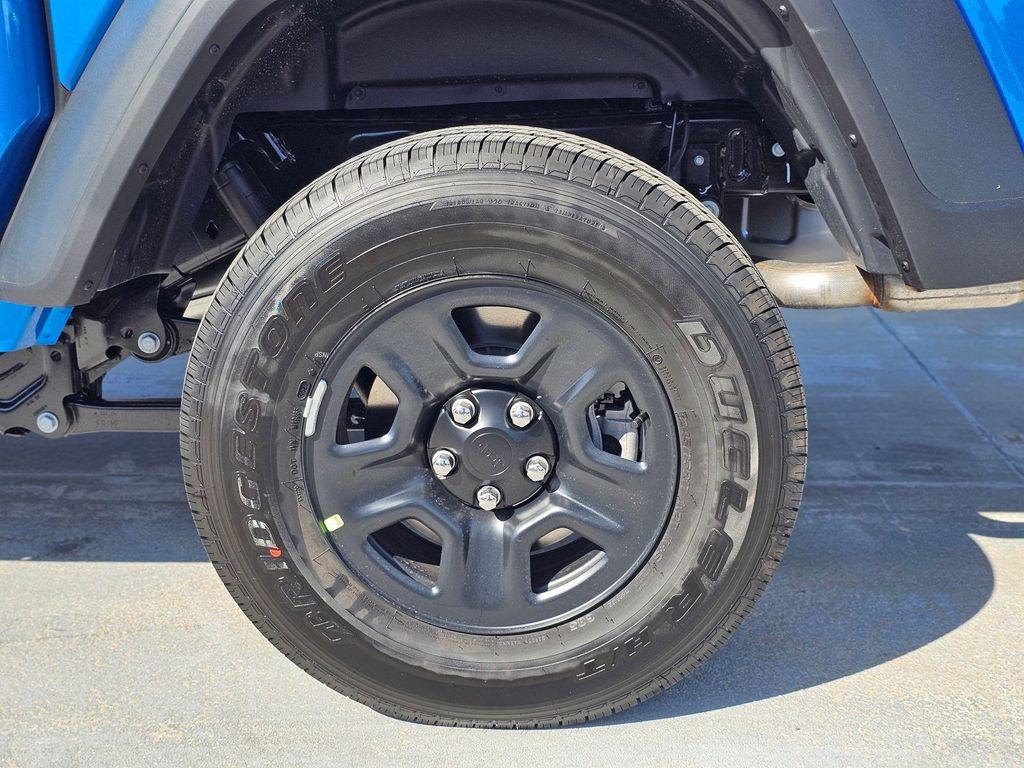 new 2026 Jeep Gladiator car, priced at $40,190