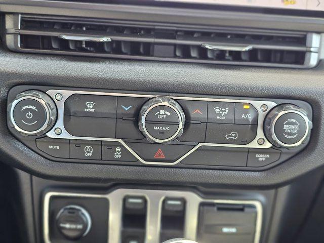 new 2026 Jeep Wrangler car, priced at $34,370