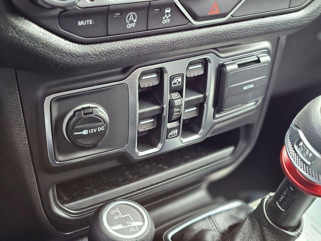 new 2026 Jeep Wrangler car, priced at $31,998