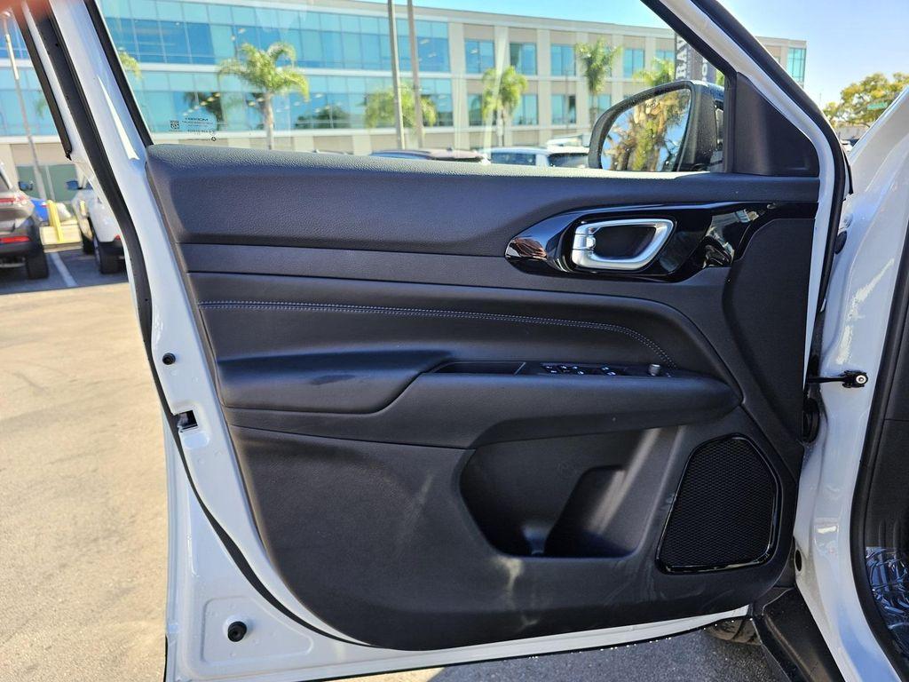 new 2026 Jeep Compass car, priced at $28,985