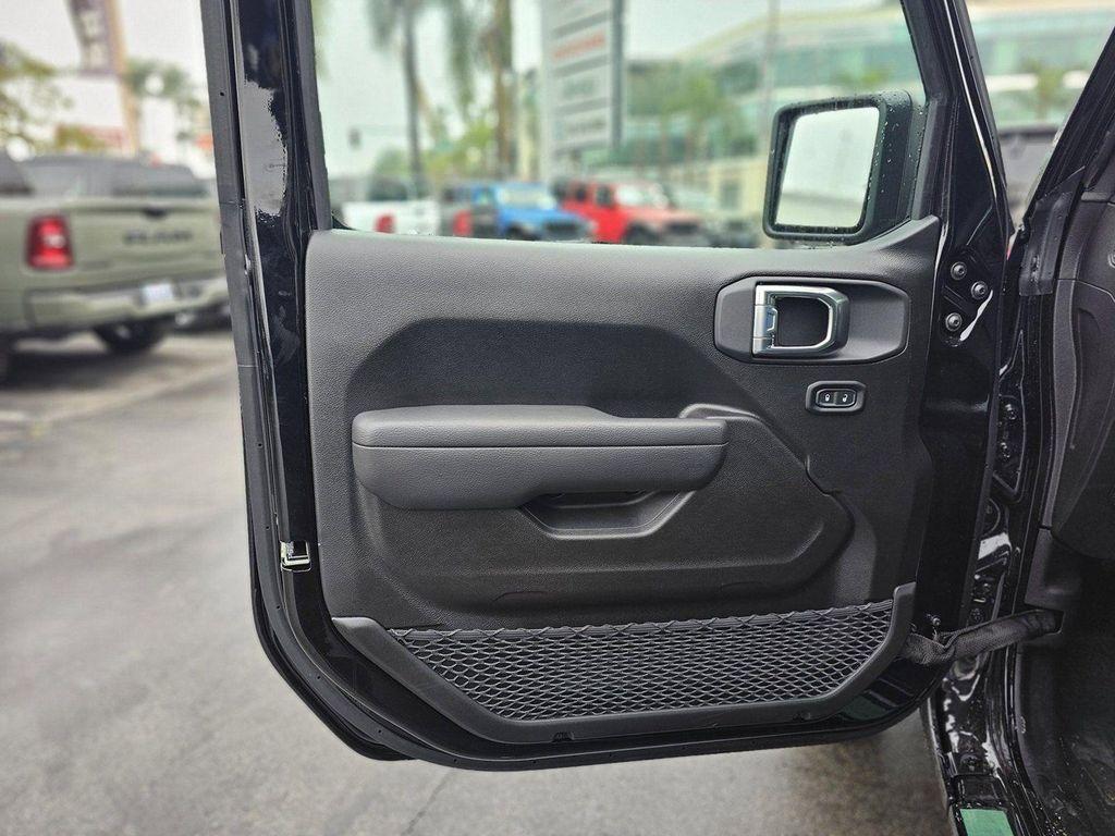 new 2026 Jeep Wrangler car, priced at $41,775