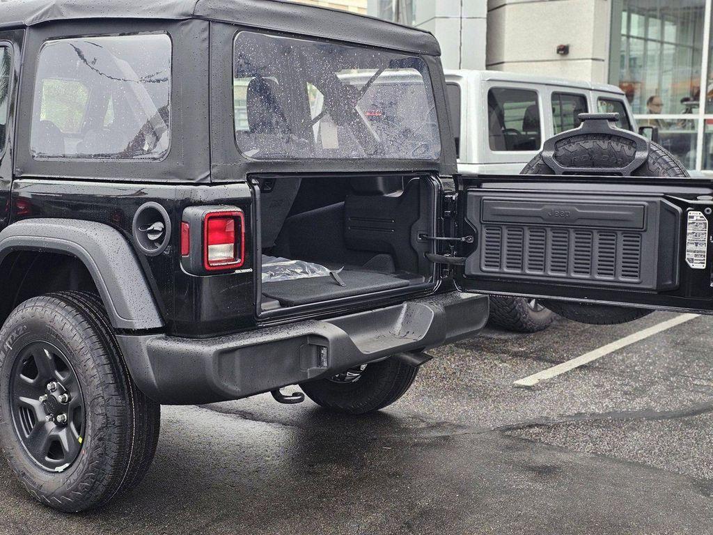 new 2026 Jeep Wrangler car, priced at $41,775