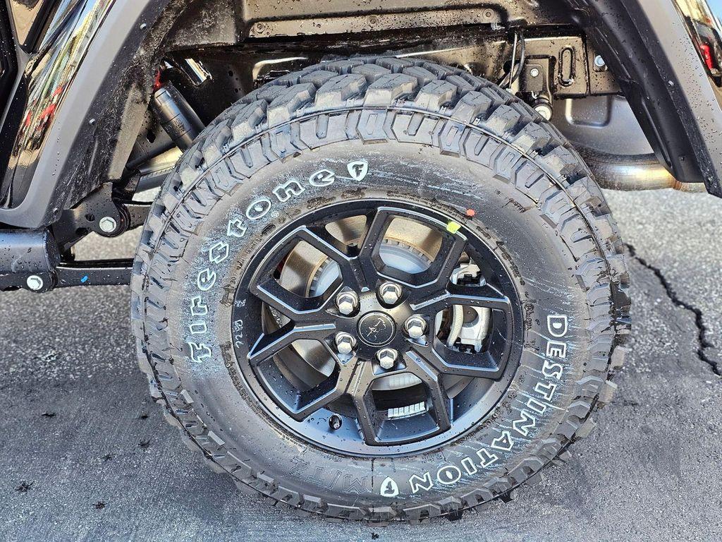 new 2026 Jeep Gladiator car, priced at $40,495