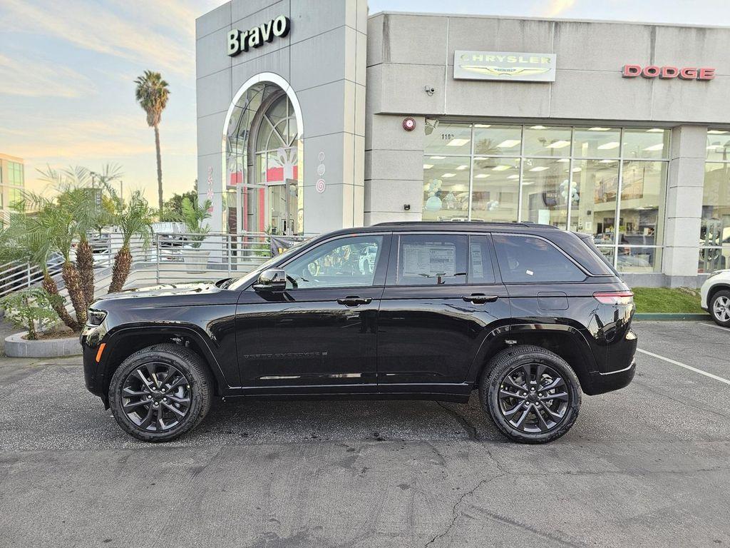 new 2026 Jeep Grand Cherokee car, priced at $45,280