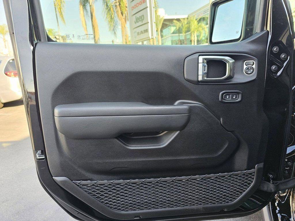 new 2026 Jeep Wrangler car, priced at $48,485