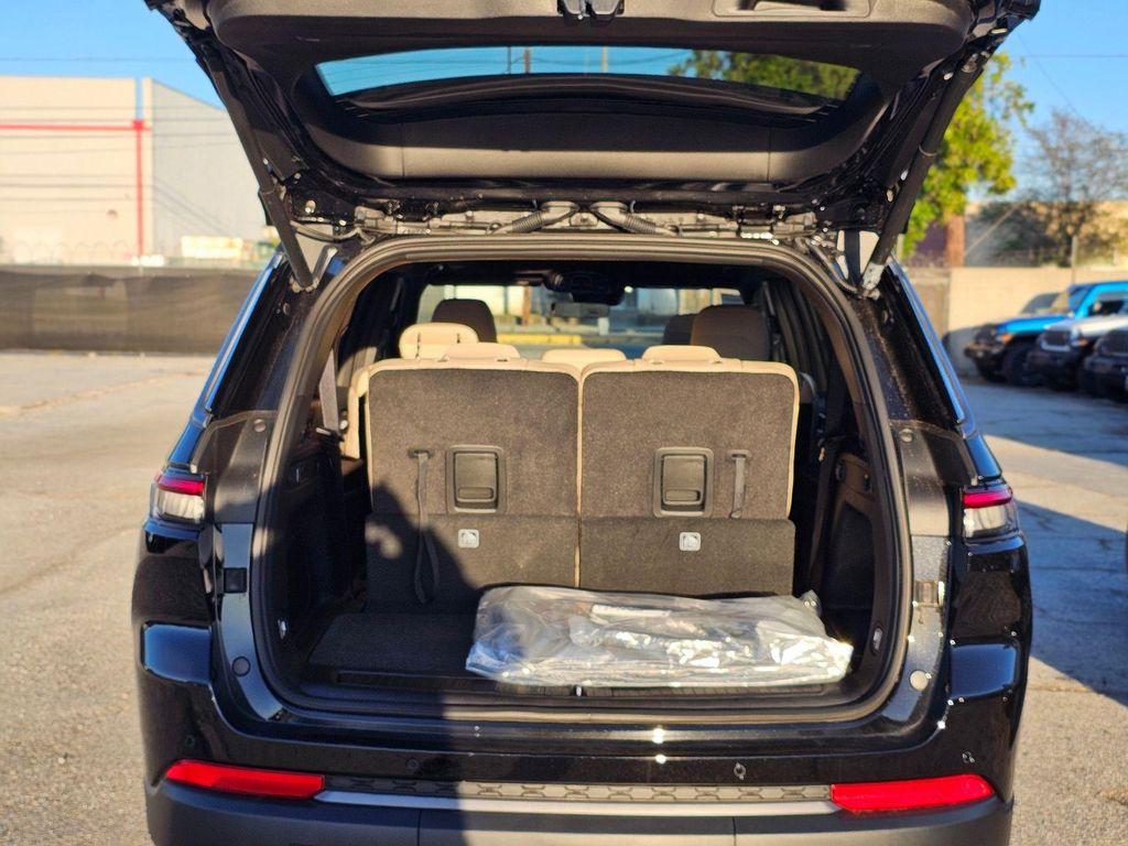 new 2026 Jeep Grand Cherokee L car, priced at $52,000