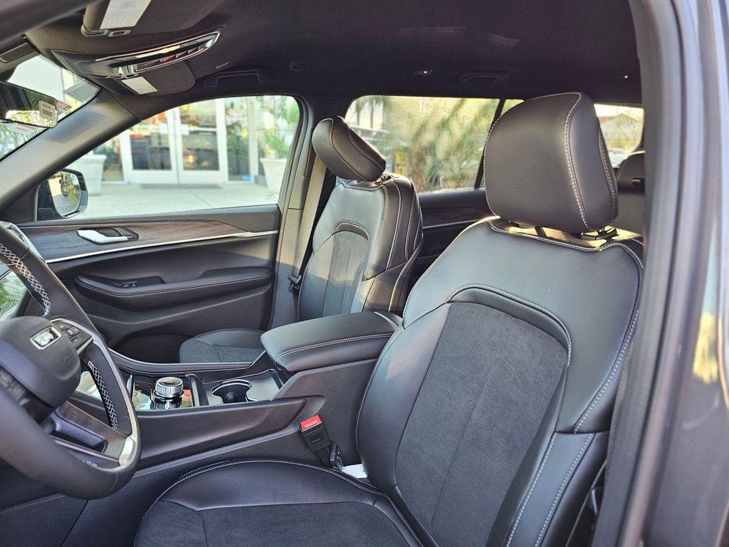 new 2026 Jeep Grand Cherokee L car, priced at $50,445