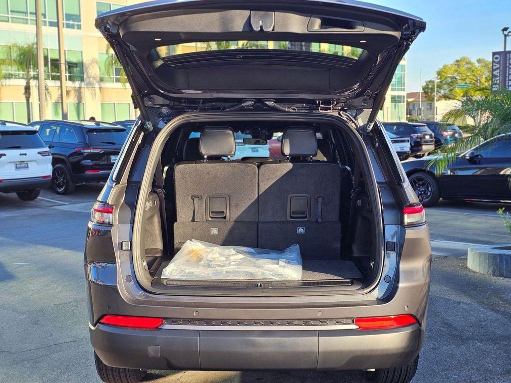 new 2026 Jeep Grand Cherokee L car, priced at $50,445