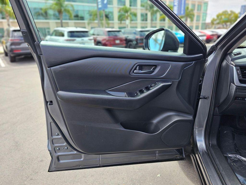 used 2024 Nissan Rogue car, priced at $17,972