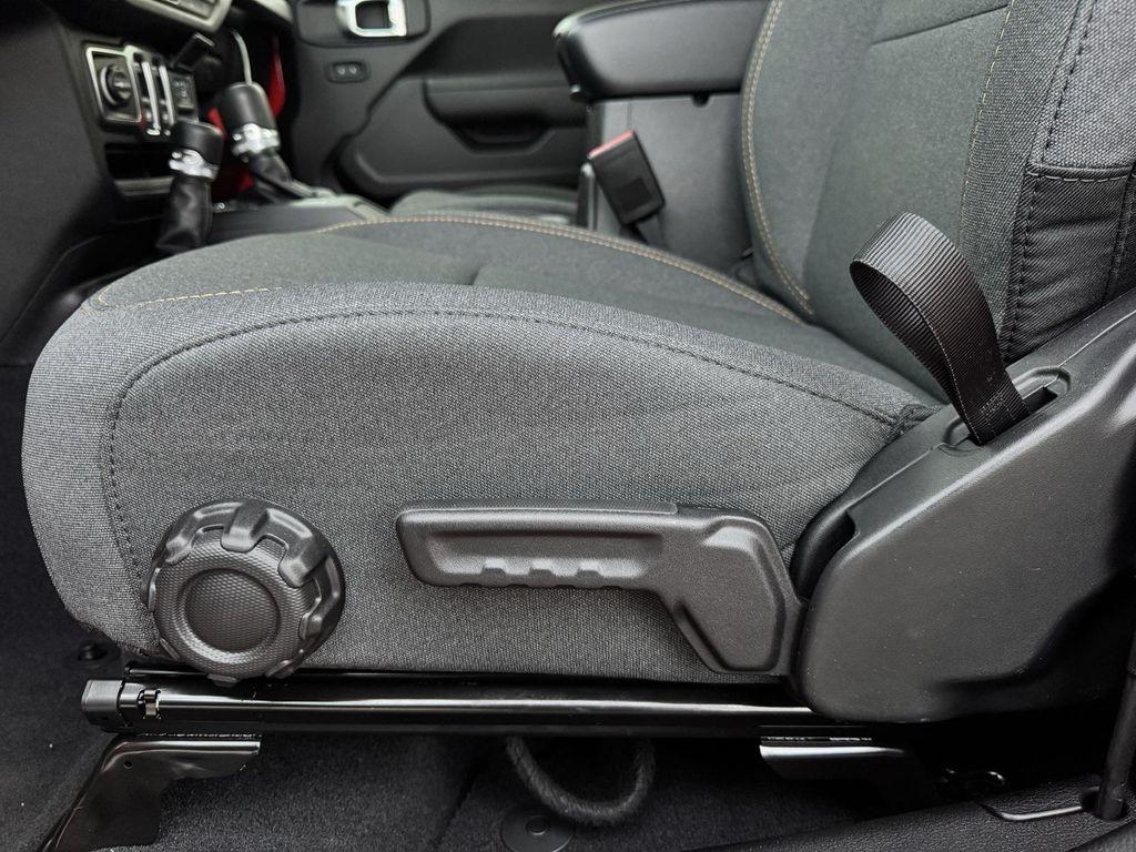 new 2026 Jeep Wrangler car, priced at $33,595