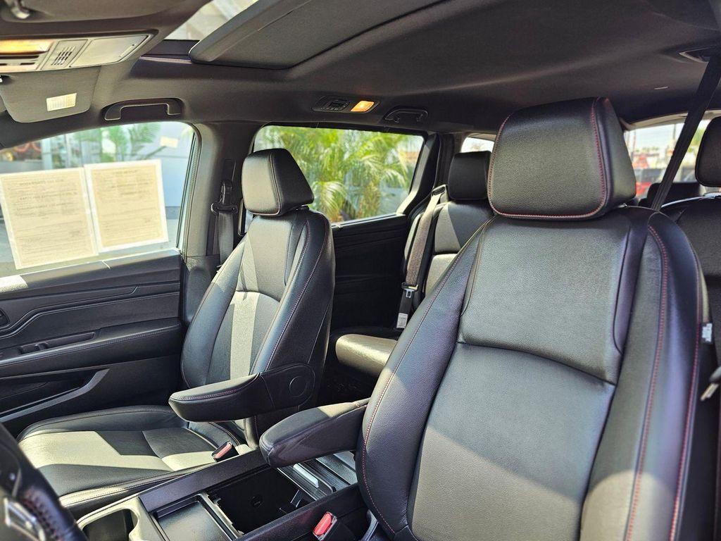 used 2024 Honda Odyssey car, priced at $36,417