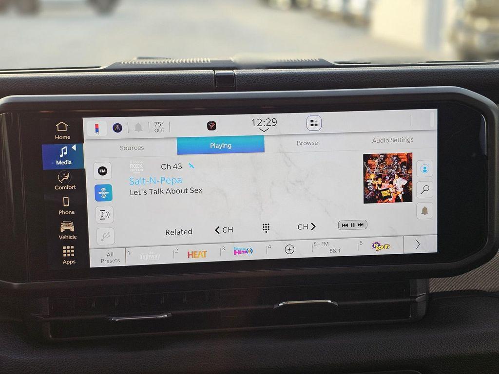 new 2026 Jeep Gladiator car, priced at $35,315