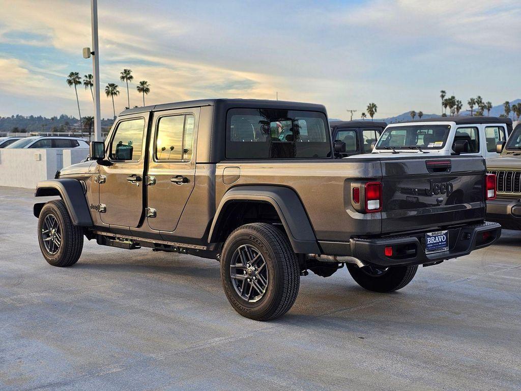 new 2026 Jeep Gladiator car, priced at $29,195