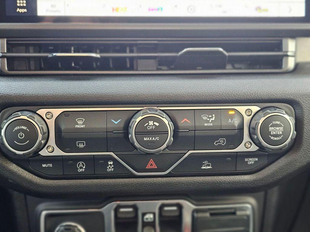 new 2026 Jeep Gladiator car, priced at $29,195