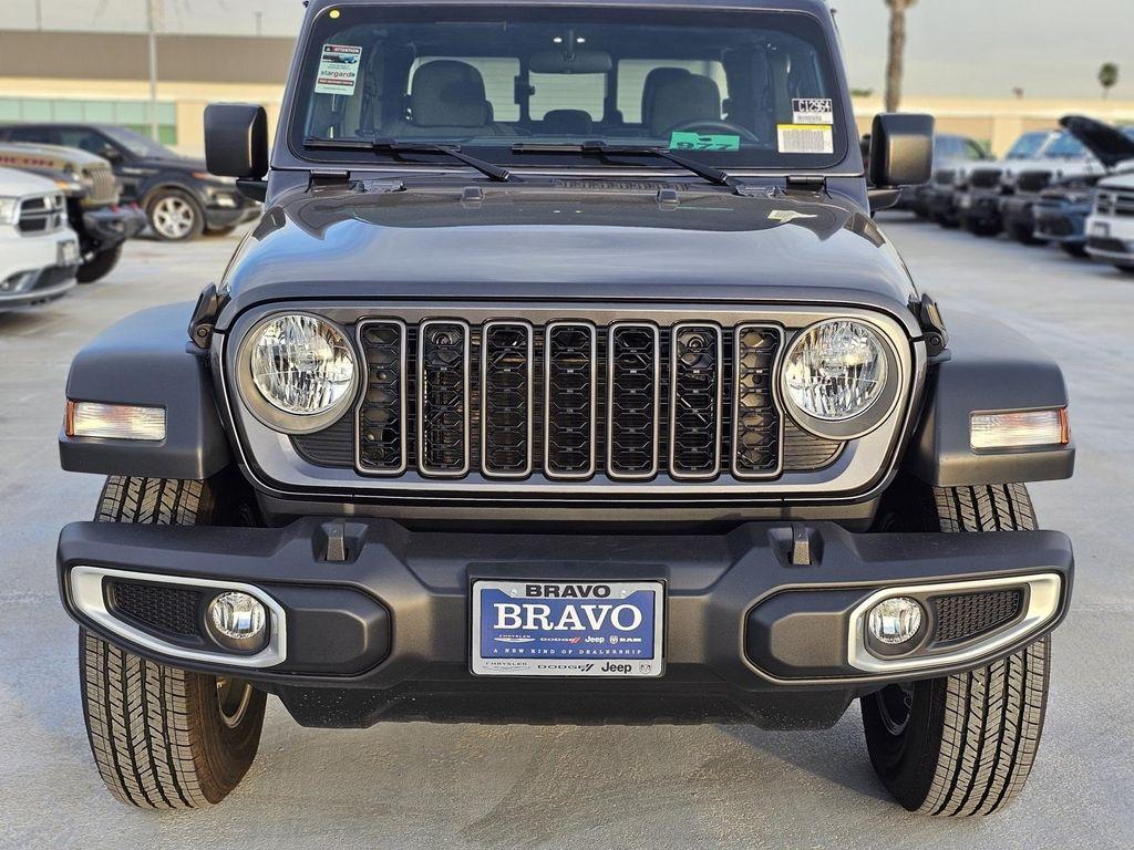new 2026 Jeep Gladiator car, priced at $35,315