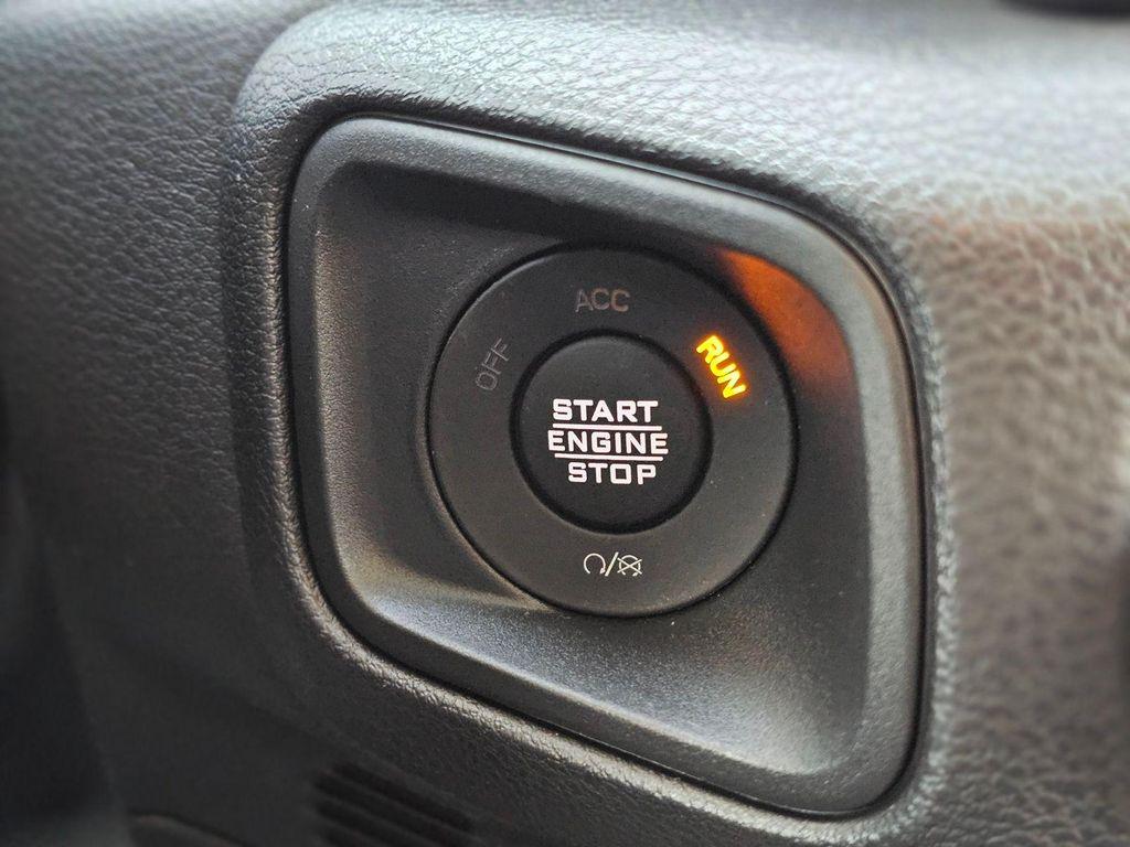 new 2026 Jeep Gladiator car, priced at $29,195