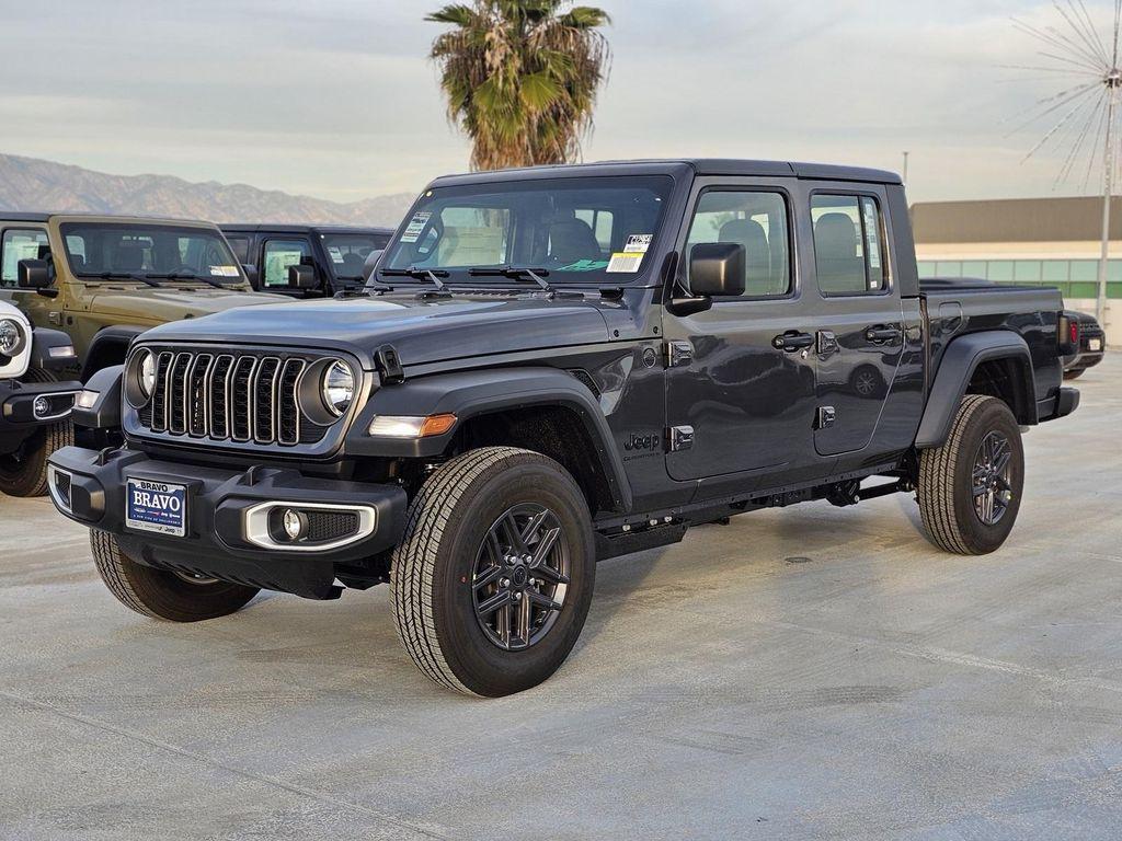 new 2026 Jeep Gladiator car, priced at $35,315