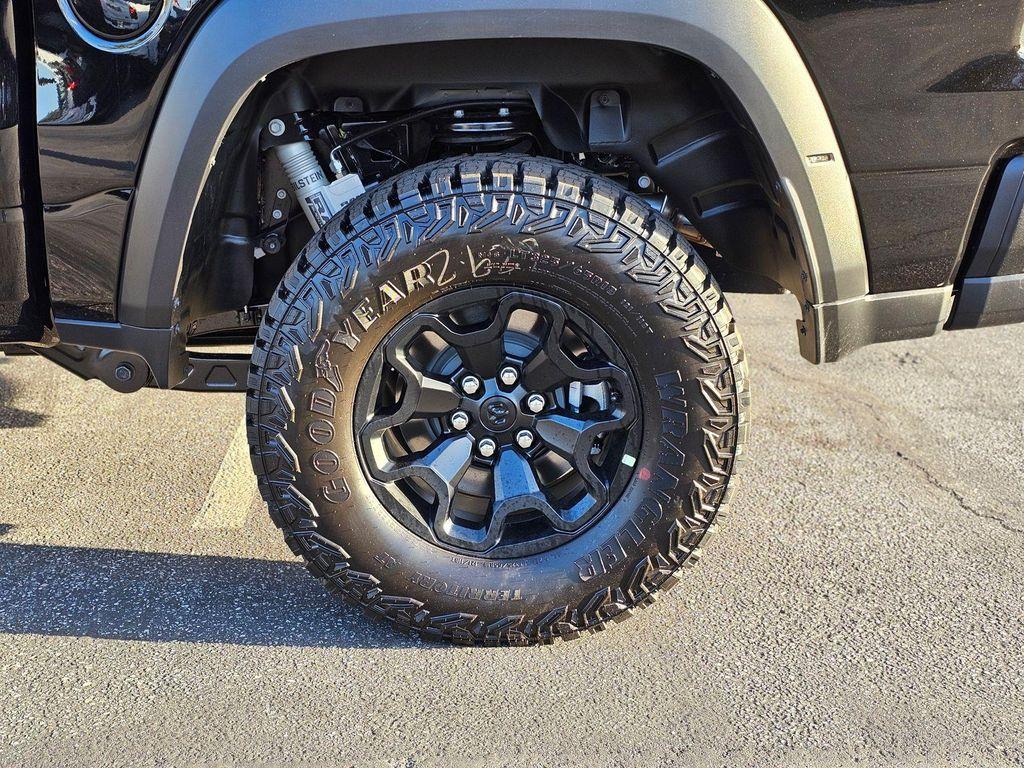 new 2026 Ram 1500 car, priced at $76,685