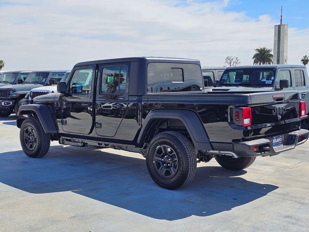 new 2026 Jeep Gladiator car, priced at $40,785