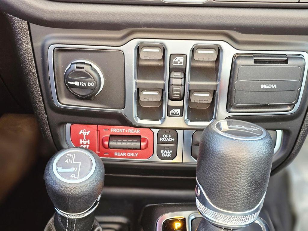 new 2026 Jeep Gladiator car, priced at $47,995