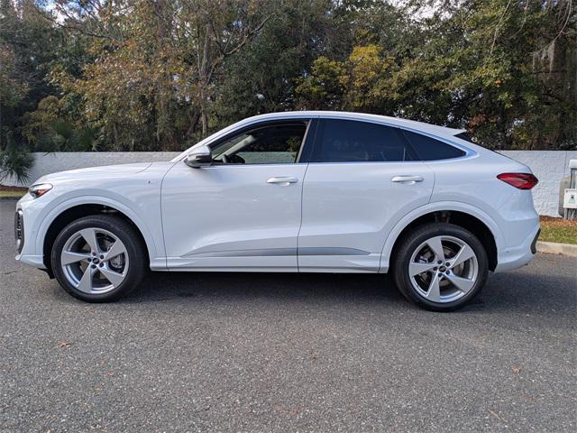 new 2025 Audi Q5 car, priced at $58,991