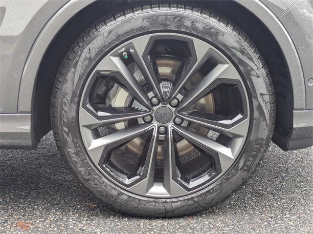 new 2026 Audi Q7 car, priced at $75,100