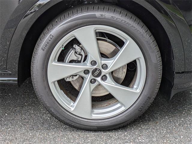 new 2025 Audi Q5 car, priced at $58,900