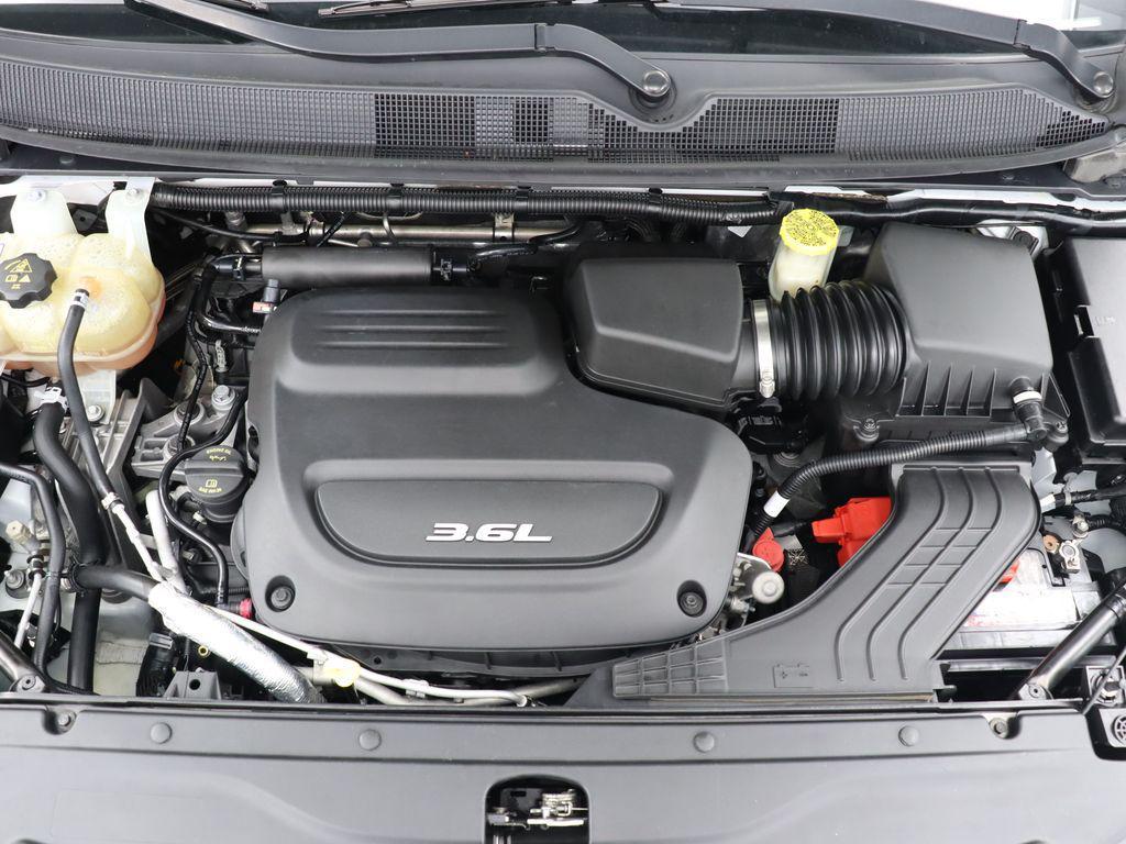 used 2018 Chrysler Pacifica car, priced at $18,998