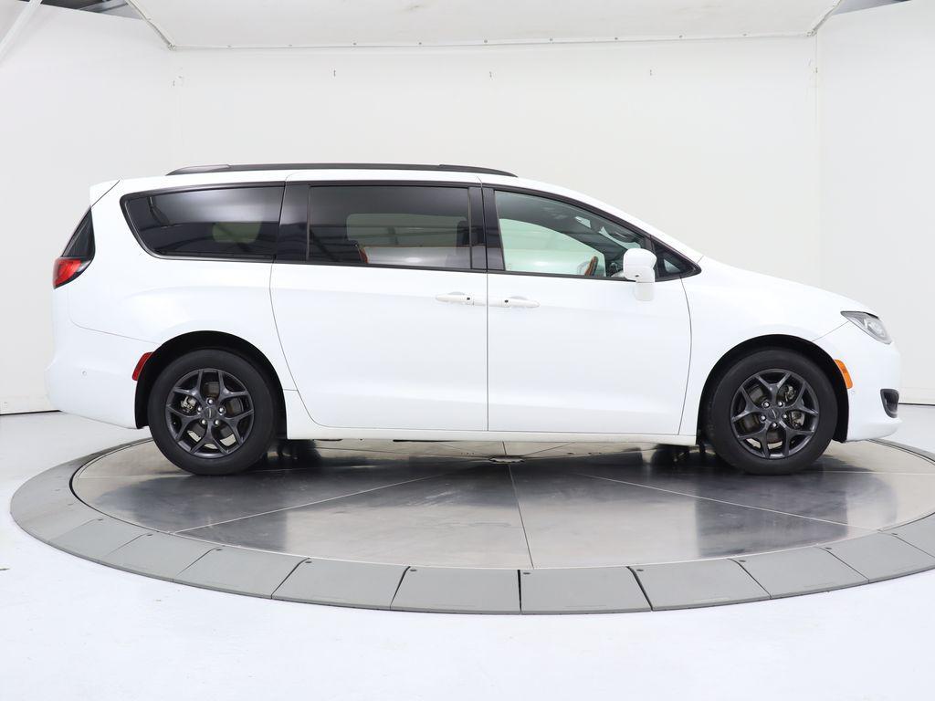 used 2018 Chrysler Pacifica car, priced at $18,998