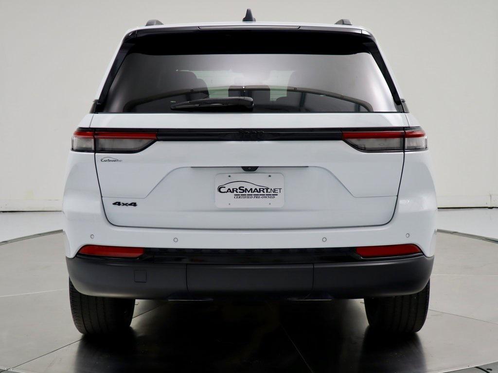 used 2022 Jeep Grand Cherokee car, priced at $25,857