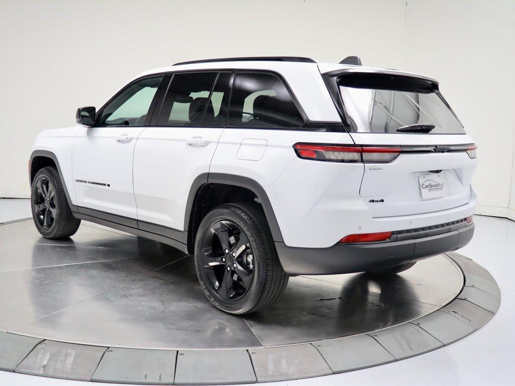 used 2022 Jeep Grand Cherokee car, priced at $25,857