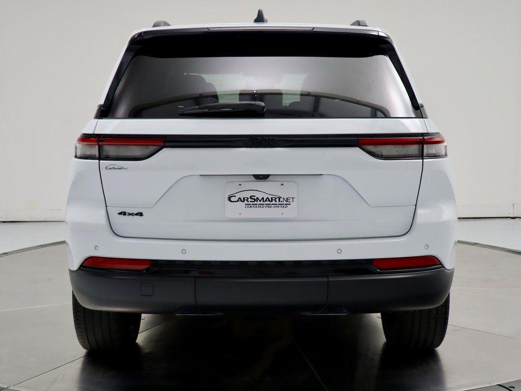 used 2022 Jeep Grand Cherokee car, priced at $25,500