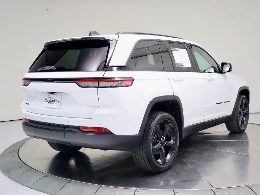 used 2022 Jeep Grand Cherokee car, priced at $25,500