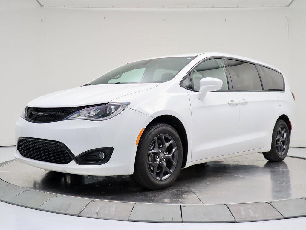used 2020 Chrysler Pacifica car, priced at $20,377