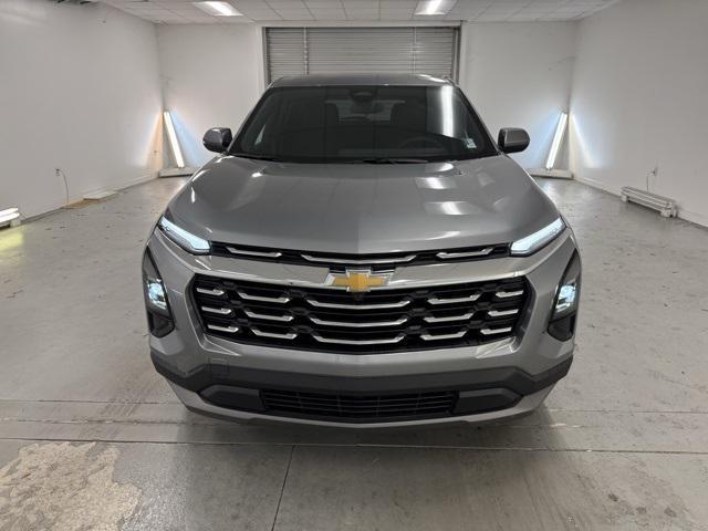 new 2026 Chevrolet Equinox car, priced at $30,734