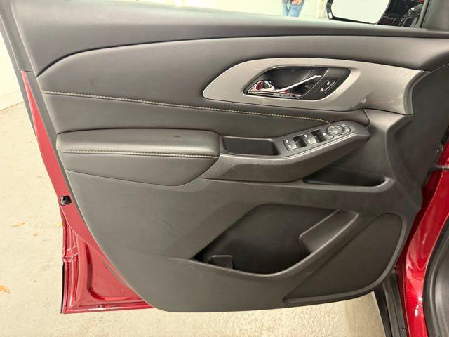 used 2020 Chevrolet Traverse car, priced at $21,964