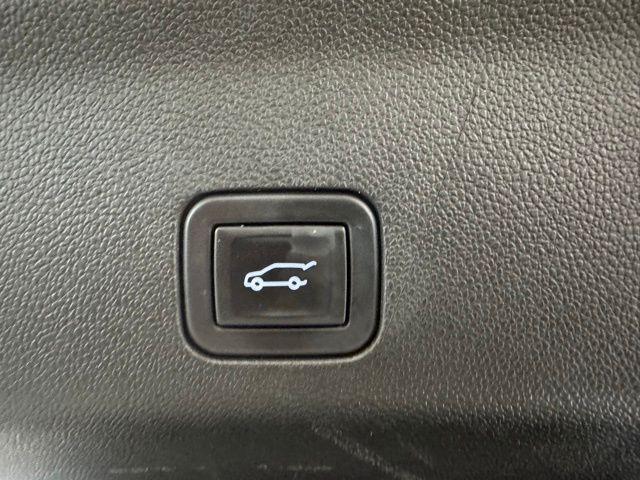 used 2023 GMC Yukon XL car, priced at $53,540