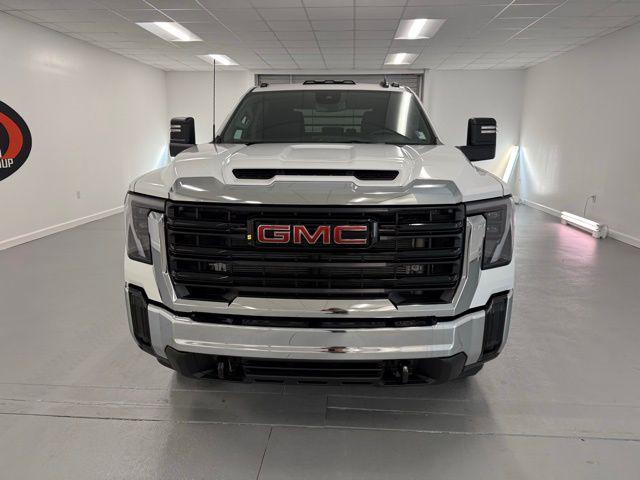 new 2026 GMC Sierra 3500 car, priced at $68,008