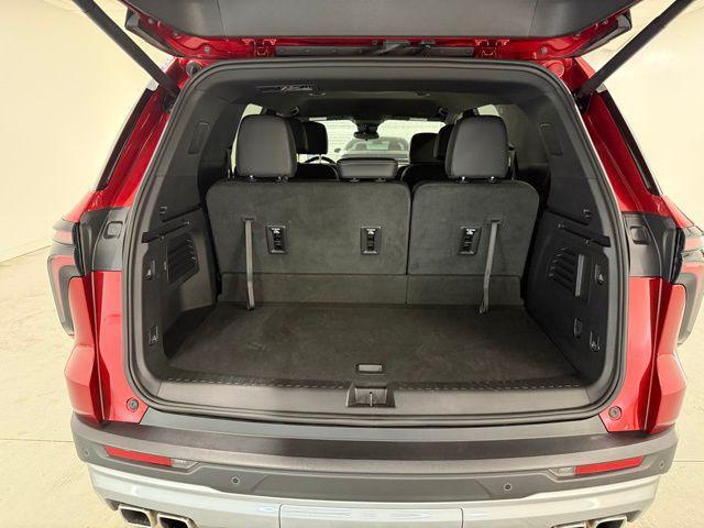 new 2025 Chevrolet Traverse car, priced at $44,954