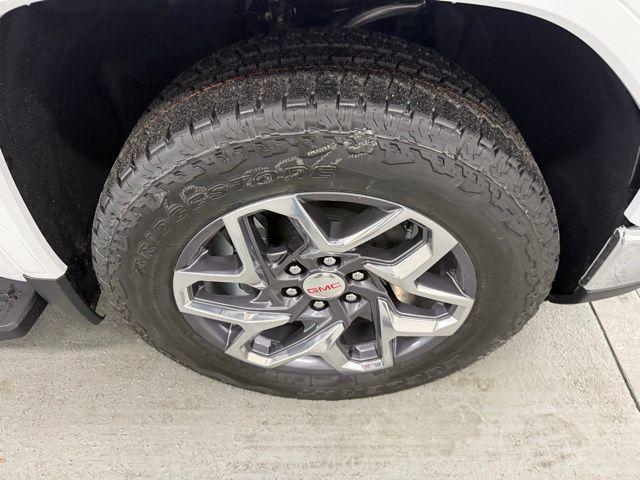 new 2026 GMC Sierra 1500 car, priced at $64,742