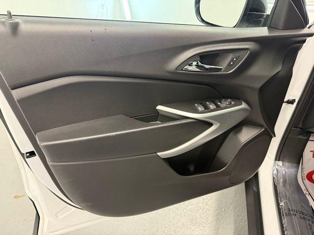 new 2026 Chevrolet Trax car, priced at $26,185