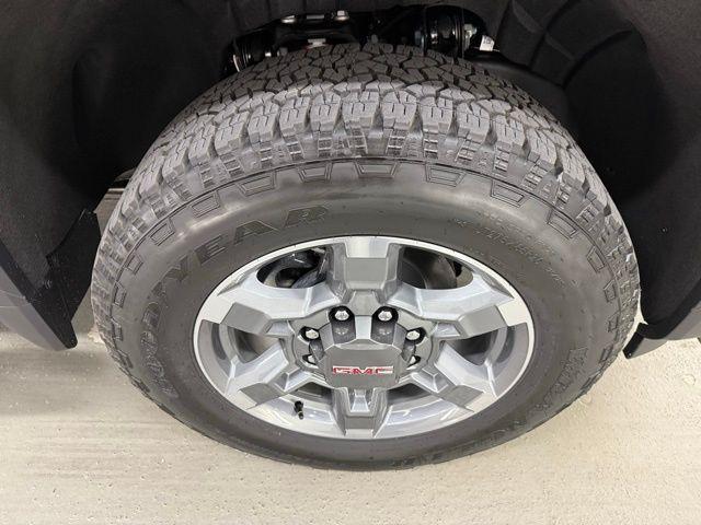 new 2025 GMC Sierra 2500 car, priced at $76,264